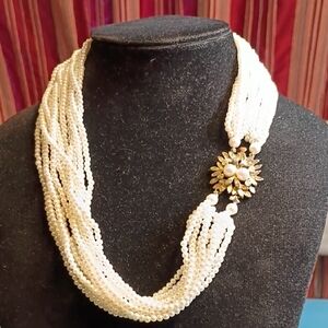 Luxurious Multi-Strand Faux Pearl And Pendant Clasp Necklace
